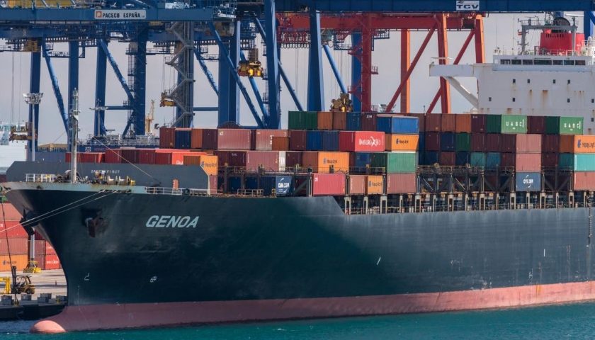 port shipping cargo